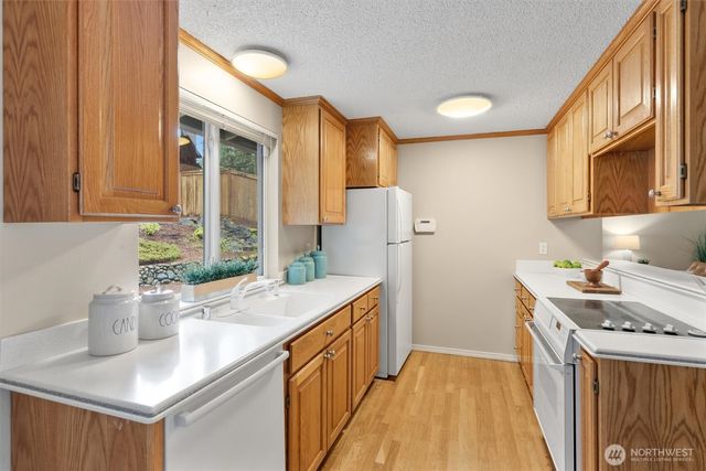 14542 167th Place SE, Renton, WA 98059