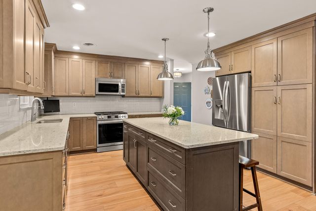 808 Bruce Street, Charleston, SC 29412