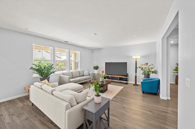 10442 Montaria Way, Elk Grove, CA 95757