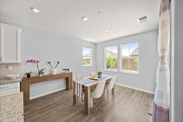 10442 Montaria Way, Elk Grove, CA 95757
