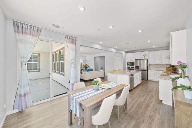 10442 Montaria Way, Elk Grove, CA 95757