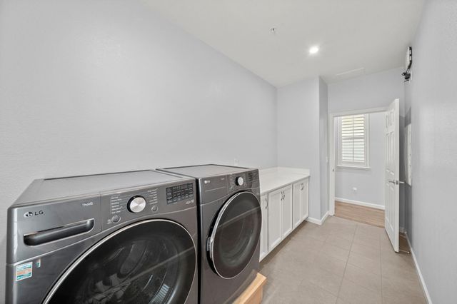 10442 Montaria Way, Elk Grove, CA 95757