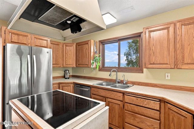 3231 S Caryshea Street, Wasilla, AK 99654