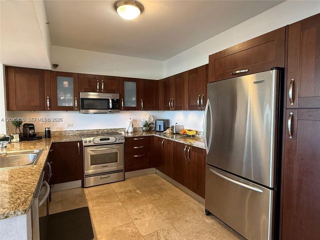 19900 E Country Club Drive 804, Aventura, FL 33180
