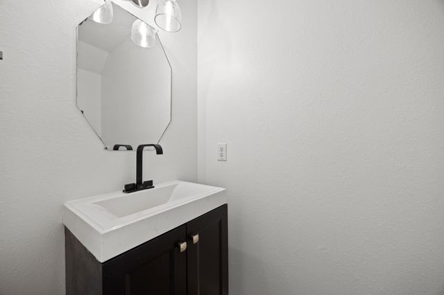 19226 Crescent Pass Drive, Tomball, TX 77375