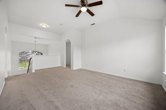 19226 Crescent Pass Drive, Tomball, TX 77375