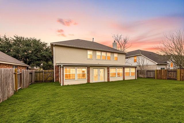 19226 Crescent Pass Drive, Tomball, TX 77375