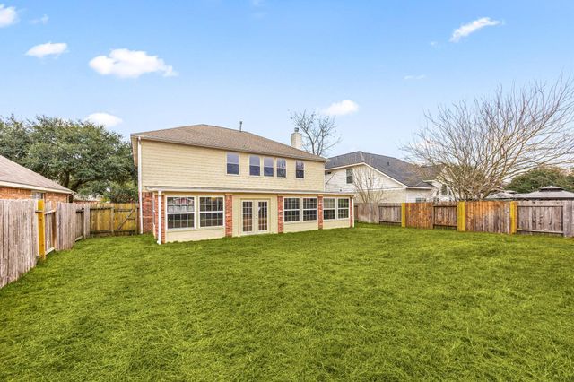 19226 Crescent Pass Drive, Tomball, TX 77375