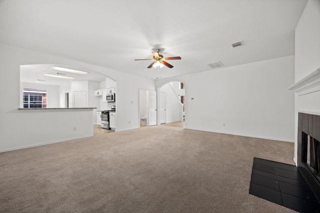 19226 Crescent Pass Drive, Tomball, TX 77375