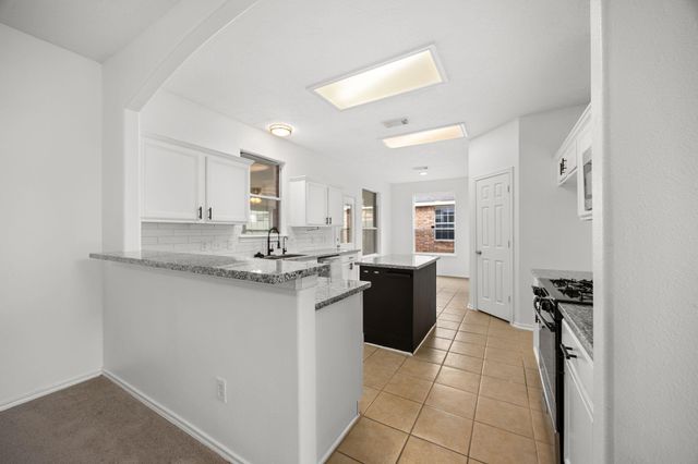 19226 Crescent Pass Drive, Tomball, TX 77375