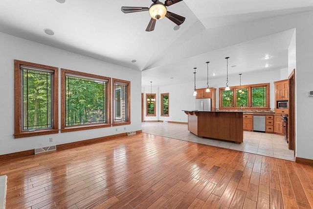 3940 SUNNYVIEW ROAD, De Pere, WI 54115