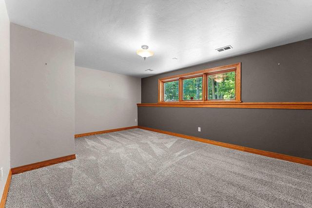 3940 SUNNYVIEW ROAD, De Pere, WI 54115
