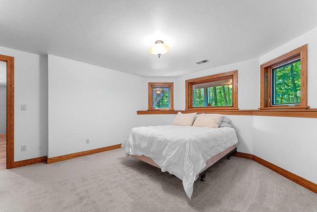 3940 SUNNYVIEW ROAD, De Pere, WI 54115