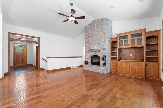 3940 SUNNYVIEW ROAD, De Pere, WI 54115
