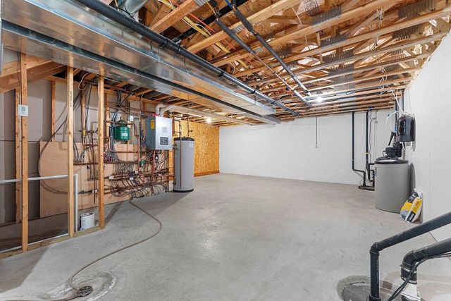3940 SUNNYVIEW ROAD, De Pere, WI 54115