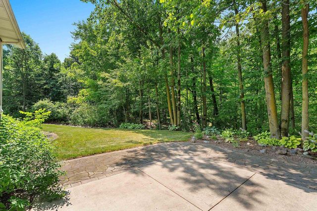 3940 SUNNYVIEW ROAD, De Pere, WI 54115