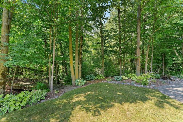 3940 SUNNYVIEW ROAD, De Pere, WI 54115