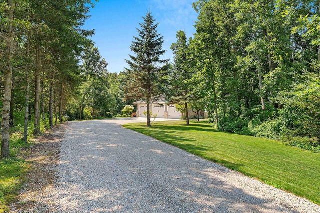 3940 SUNNYVIEW ROAD, De Pere, WI 54115