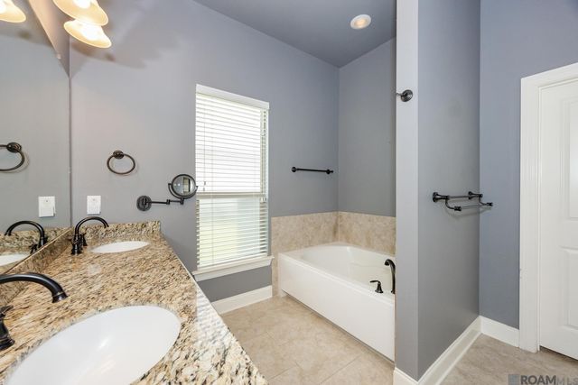 37436 Amalfi Dr, Prairieville, LA 70769