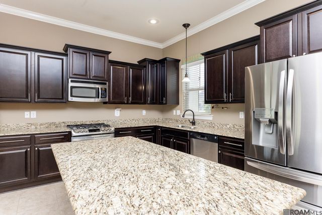37436 Amalfi Dr, Prairieville, LA 70769
