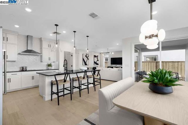 504 E Arabella Way, Mountain House, CA 95391