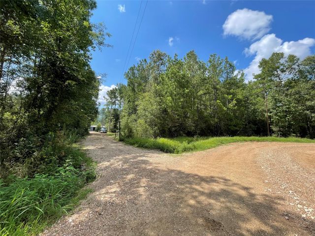 1085 County Road 2141, Cleveland, TX 77327
