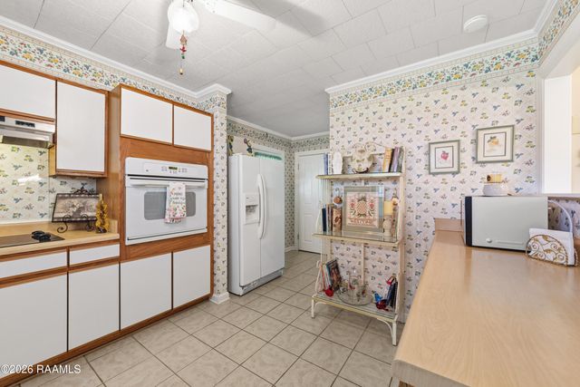 808 Oswald Street, New Iberia, LA 70563