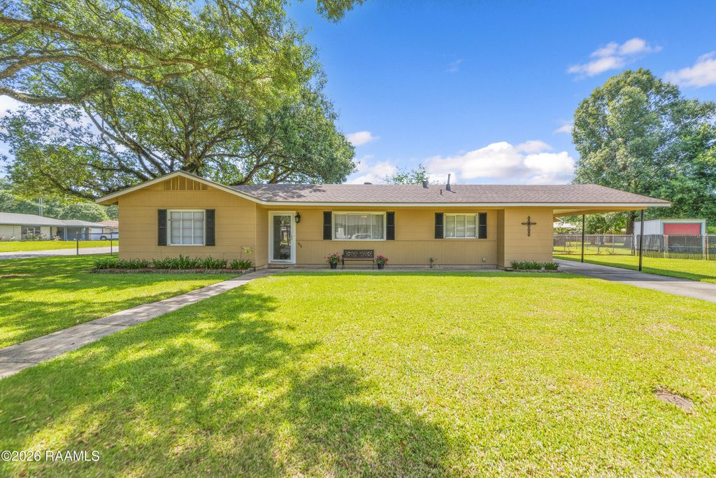 808 Oswald Street, New Iberia, LA 70563