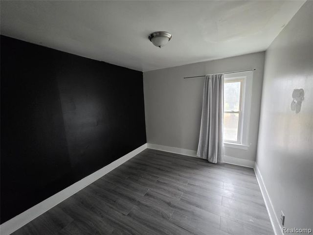 5124 UPPER Williamson Street, Dearborn, MI 48126