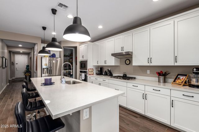 18653 W MESCAL Street, Surprise, AZ 85388