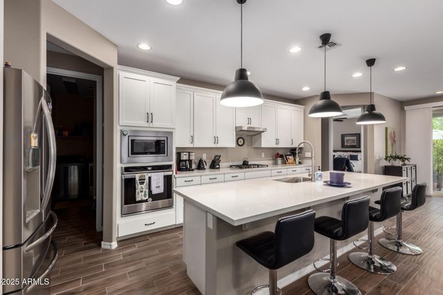 18653 W MESCAL Street, Surprise, AZ 85388