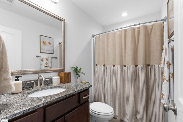 712 Hayden Lane, Inman, SC 29349