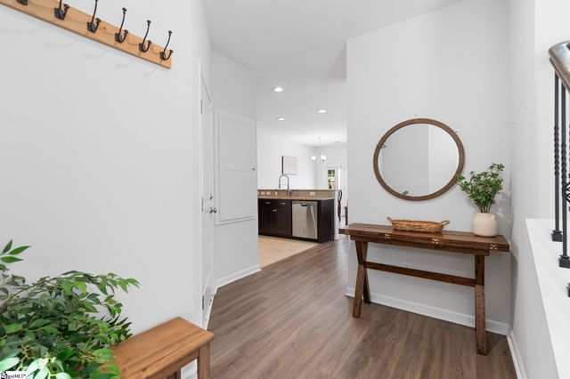 712 Hayden Lane, Inman, SC 29349