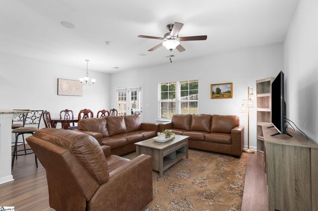 712 Hayden Lane, Inman, SC 29349