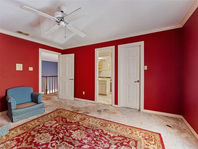 1809 Burton Hill Road, Fort Worth, TX 76107