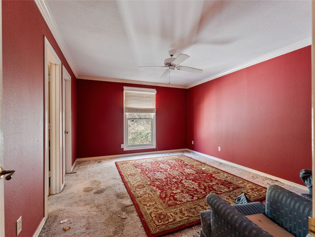 1809 Burton Hill Road, Fort Worth, TX 76107