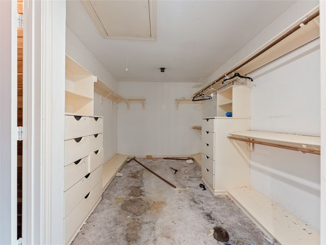 1809 Burton Hill Road, Fort Worth, TX 76107