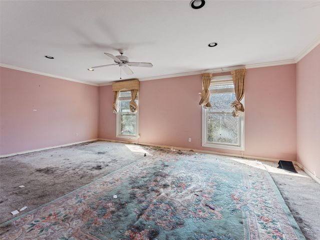 1809 Burton Hill Road, Fort Worth, TX 76107