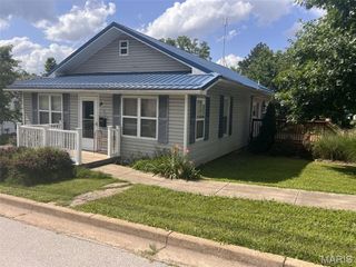 315 E North Street, St Clair, MO 63077