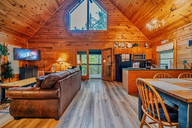 1134 Carroll Hill Lane, Sevierville, TN 37876