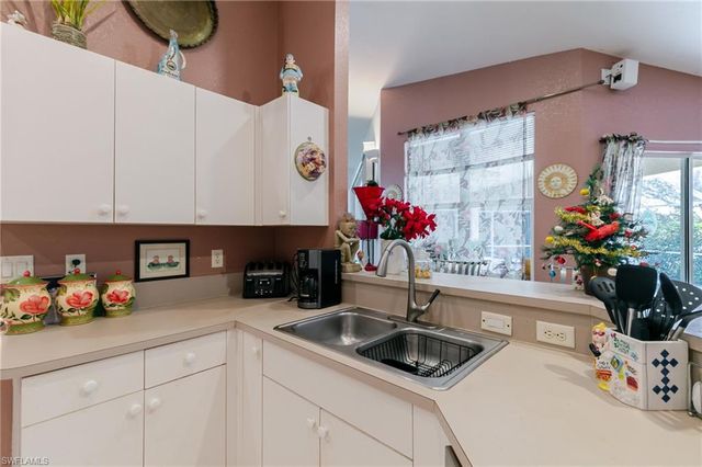 126 SE 16th TER, Cape Coral, FL 33990