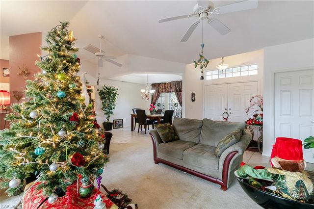 126 SE 16th TER, Cape Coral, FL 33990