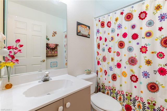 126 SE 16th TER, Cape Coral, FL 33990