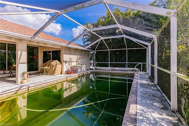 126 SE 16th TER, Cape Coral, FL 33990