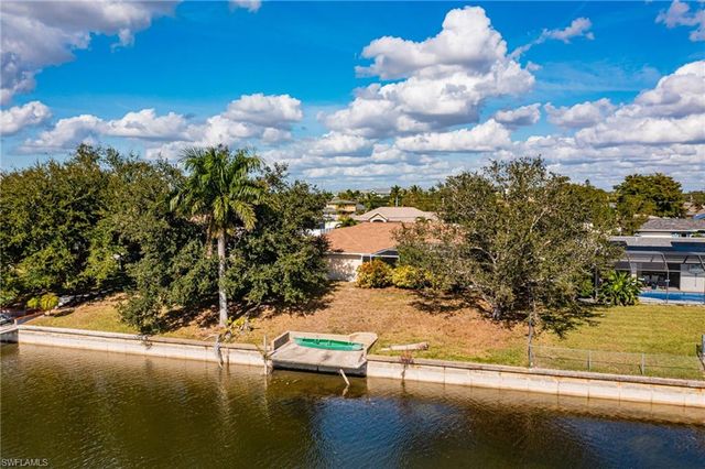 126 SE 16th TER, Cape Coral, FL 33990