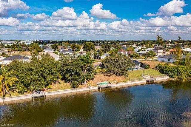 126 SE 16th TER, Cape Coral, FL 33990