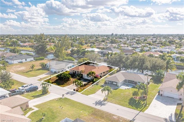 126 SE 16th TER, Cape Coral, FL 33990