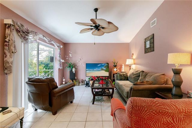 126 SE 16th TER, Cape Coral, FL 33990