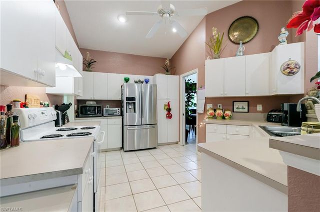 126 SE 16th TER, Cape Coral, FL 33990