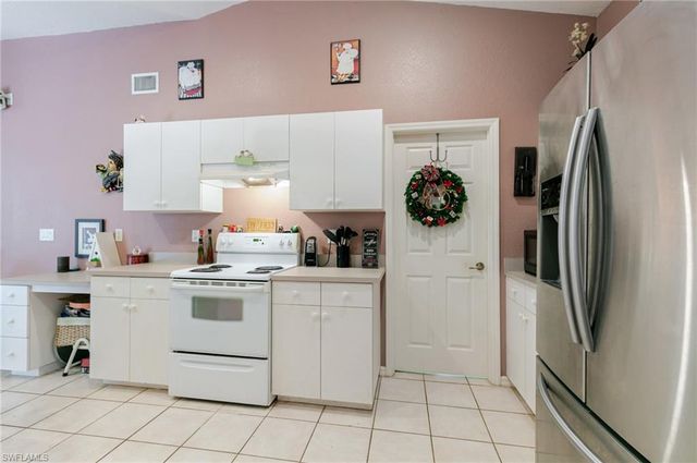 126 SE 16th TER, Cape Coral, FL 33990